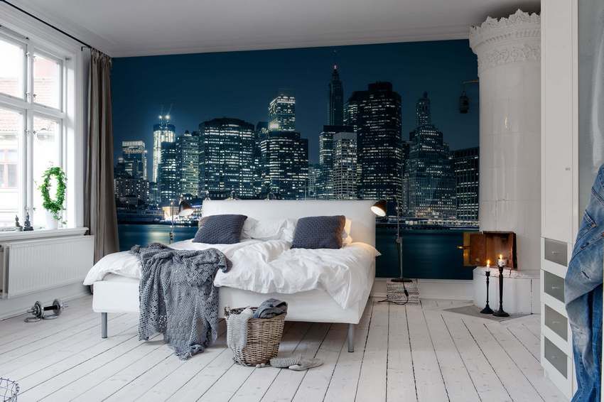 Mural dinding yang meluaskan ruang dalam reka bentuk sebuah pangsapuri moden