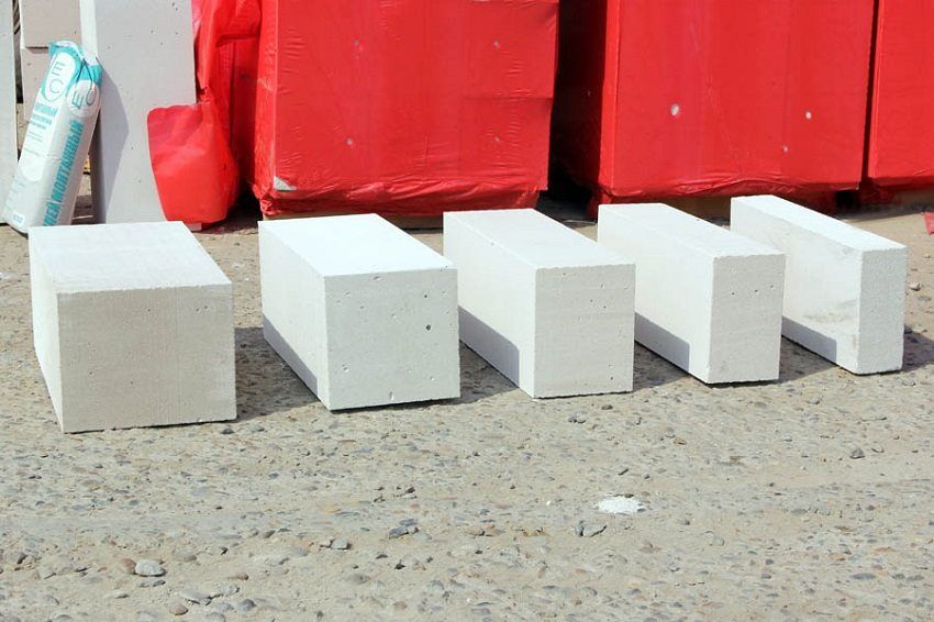 Blok konkrit berudara: dimensi dan harga untuk sekeping, ciri dan aplikasi