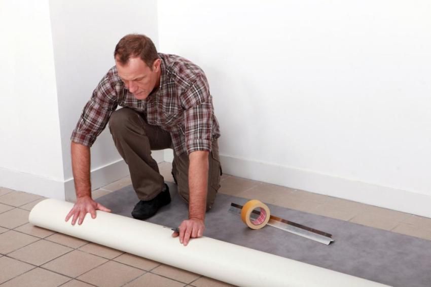 Cara meletakkan linoleum: peraturan memotong dan meletakkan lantai