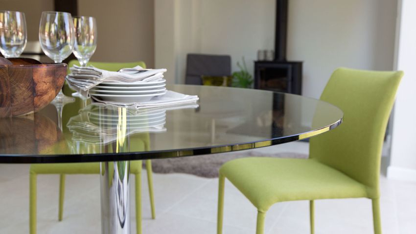Meja dapur kaca: reka bentuk yang bergaya untuk mana-mana bahagian dalam