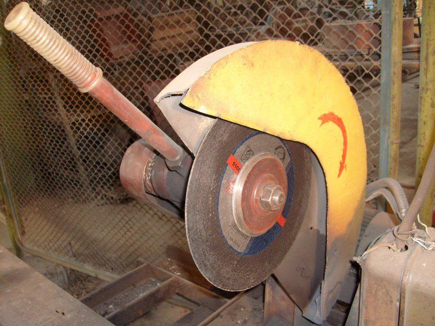 Mesin memotong logam DIY: teknologi pembuatan