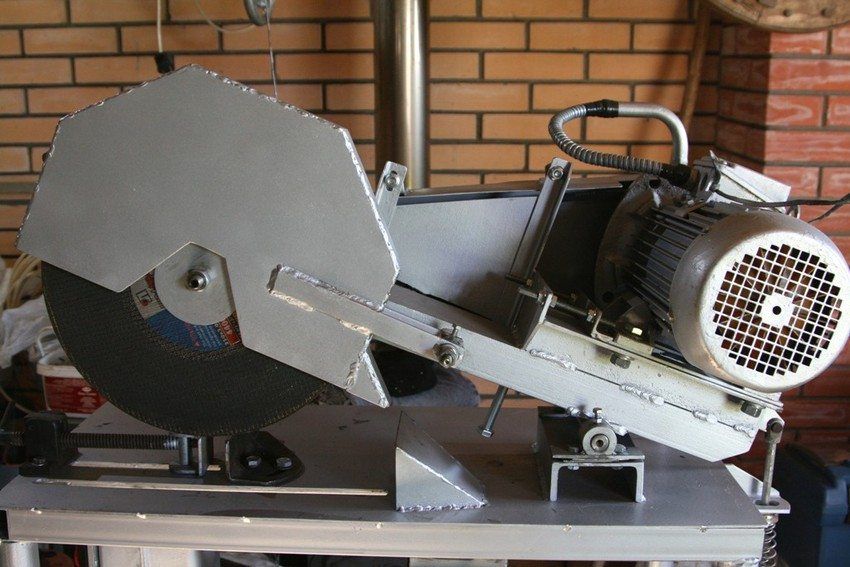 Mesin memotong logam DIY: teknologi pembuatan
