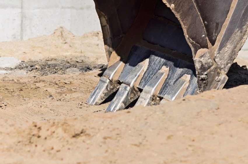 Berapakah kiub pasir berat: pengiraan bahan untuk kerja-kerja pembinaan