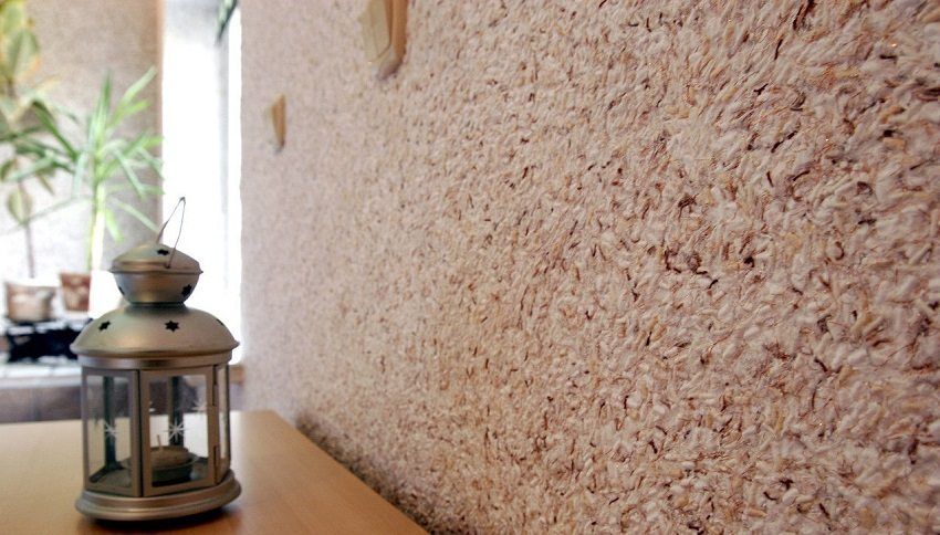 Bahan universal: kertas dinding cecair, bagaimana untuk menerapkannya di dinding dan permukaan lain