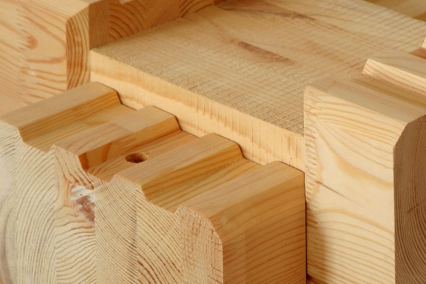 Saunas dari kayu: projek-projek bangunan kayu dengan susunan yang berbeza