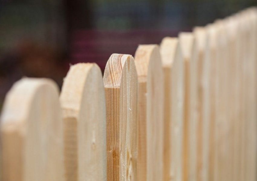 Apa jenis cat kayu untuk kerja luaran adalah lebih baik: jenis utama komposisi
