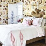 Wallpaper di dalam bilik tidur: gambar di pedalaman dan cadangan untuk membuat reka bentuk